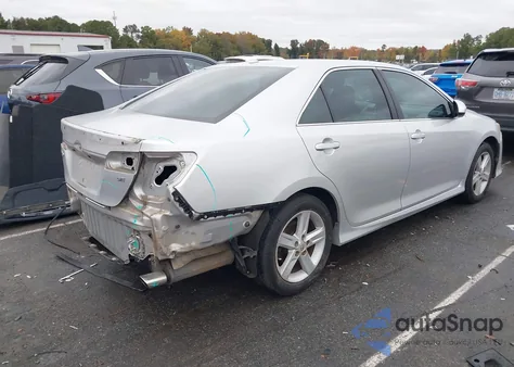 2012 Toyota Camry Se z USA, uszkodzony, nr VIN 4T1BF1FK3CU506145